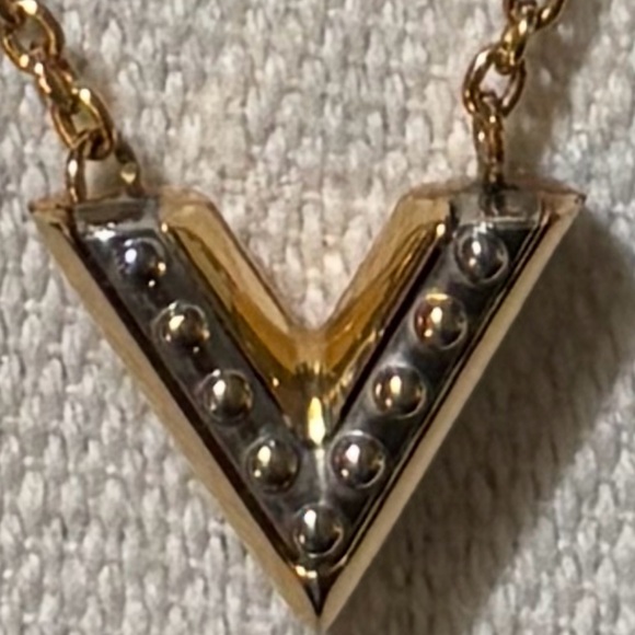 Louis Vuitton Gold and Silver Essential V Necklace - Picture 2 of 3